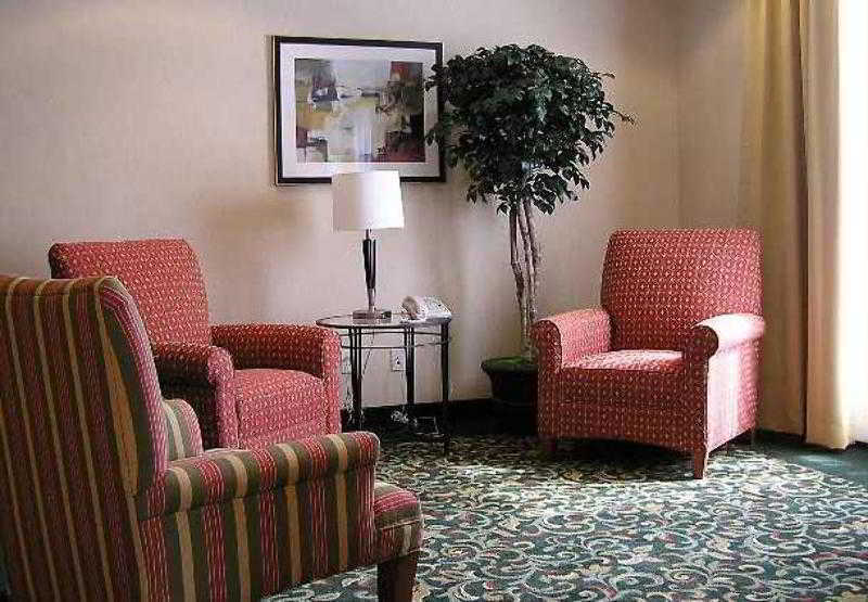 フェアフィールド イン&スイーツ ウォーソー Weston エクステリア 写真